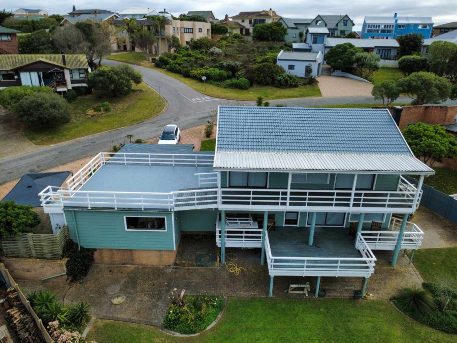 4 Bedroom Property for Sale in Stilbaai Wes Western Cape